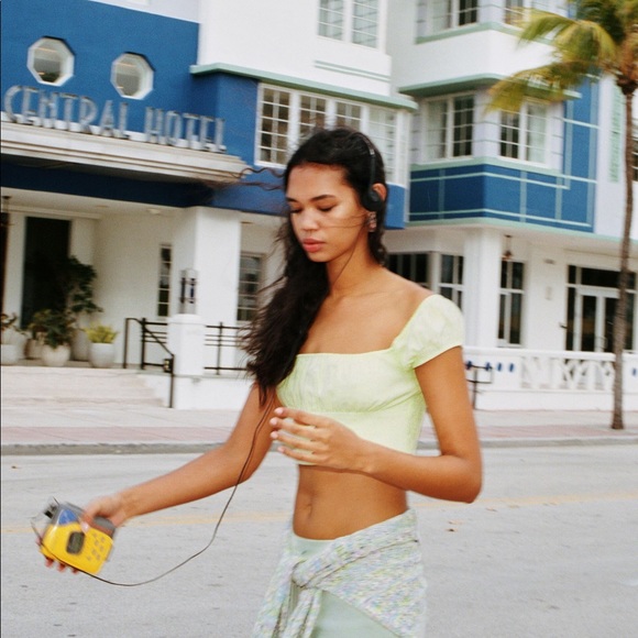 ZARA LIME GREEN TOP - Picture 4 of 4